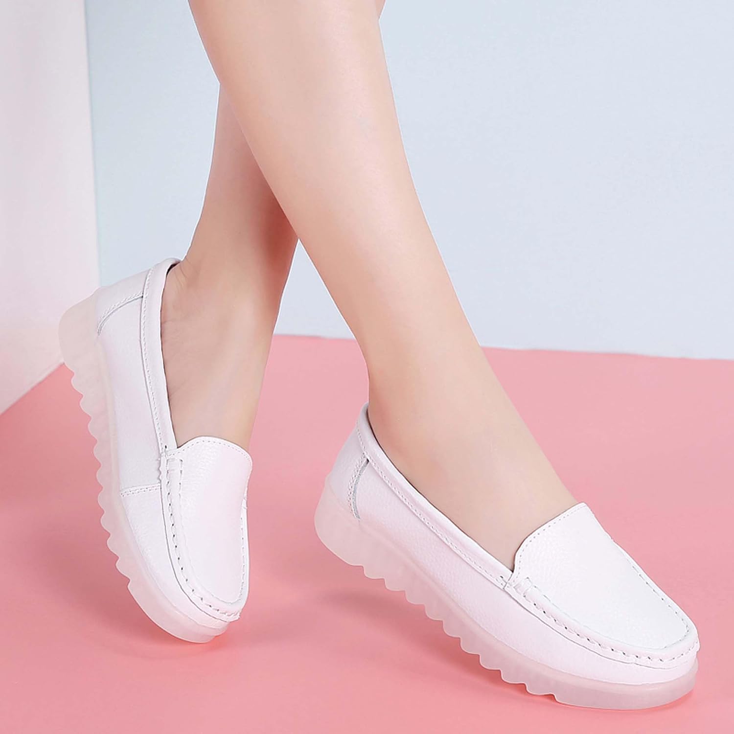 Women's Anti Slip Nurses Shoes Comfortable Lightweight Restaurant Service Waterproof Work Shoes Breathable Soft Sole Medical Nurses Shoes