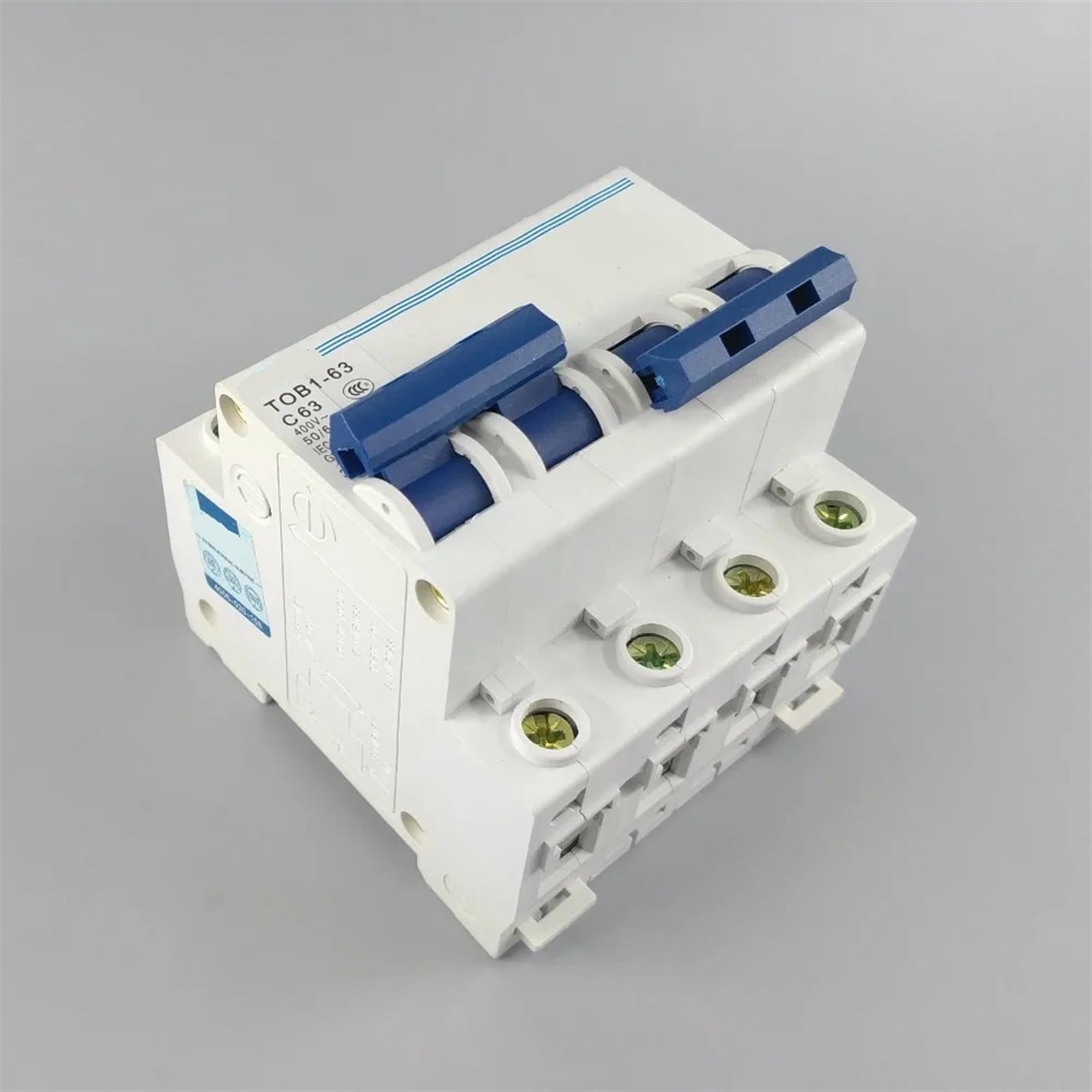 Disjoncteur MTS 2P 63A double alimentation pour rester autonome lors des pannes