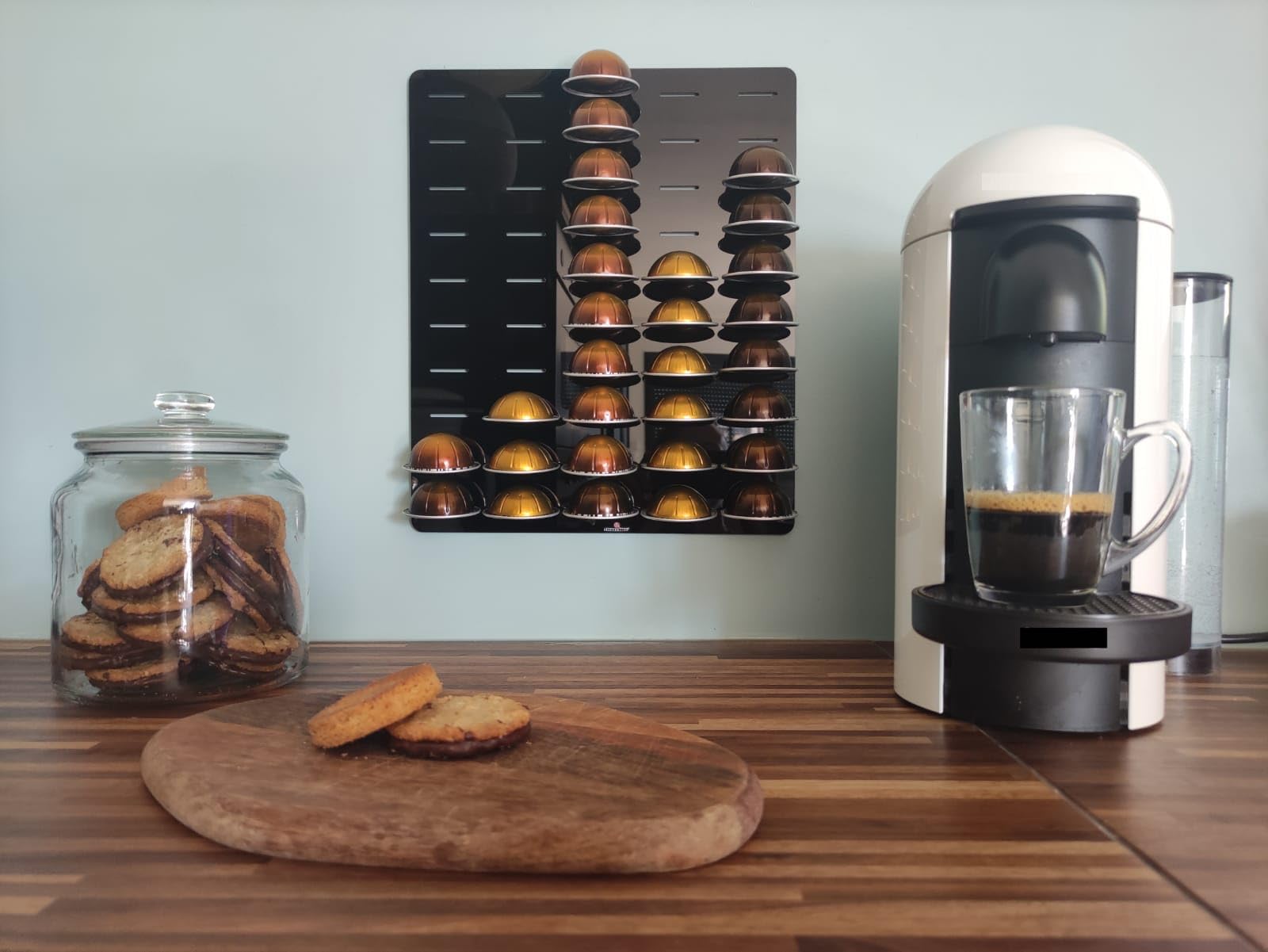 Design unique sur le marché, distributeur pour 50 capsules, compatible avec les capsules Nespresso VERTUO (Original) (Noir)