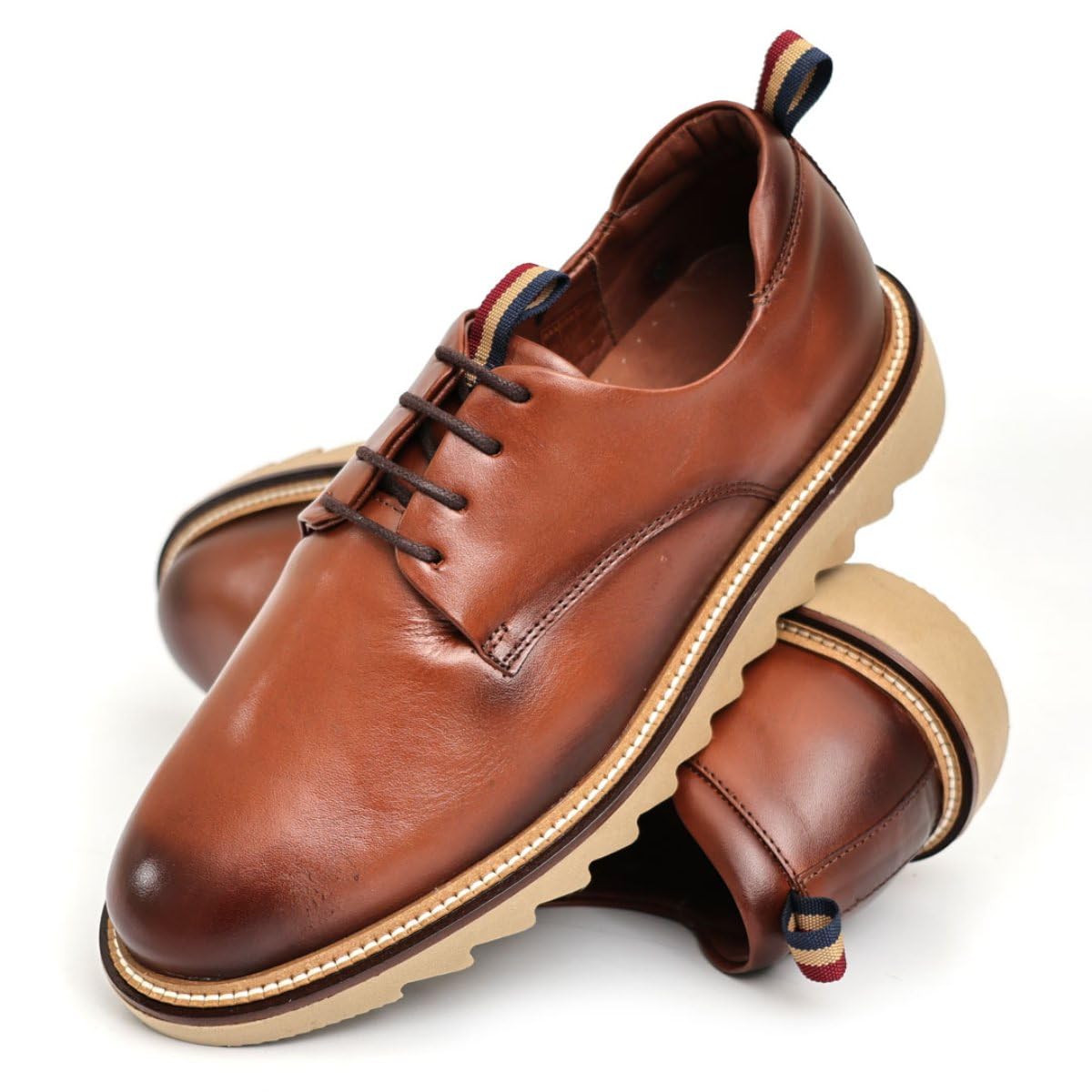 Sapato Casual Masculino Derby Tratorado Premium Couro Nobre em promoção! Veja a oferta e mais achadinhos de Sapatos 2 Hoje é o melhor dia para comprar Sapato Casual Masculino Derby Tratorado Premium Couro Nobre com aquele preço maroto! Promoção! Aproveite a oferta! 2