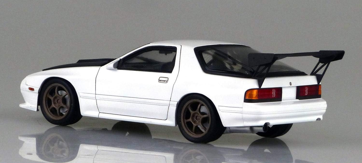 Initial D: Ryosuke Takahashi FC3S RX-7 Mazda Hakone 1:24 Scale Model Kit