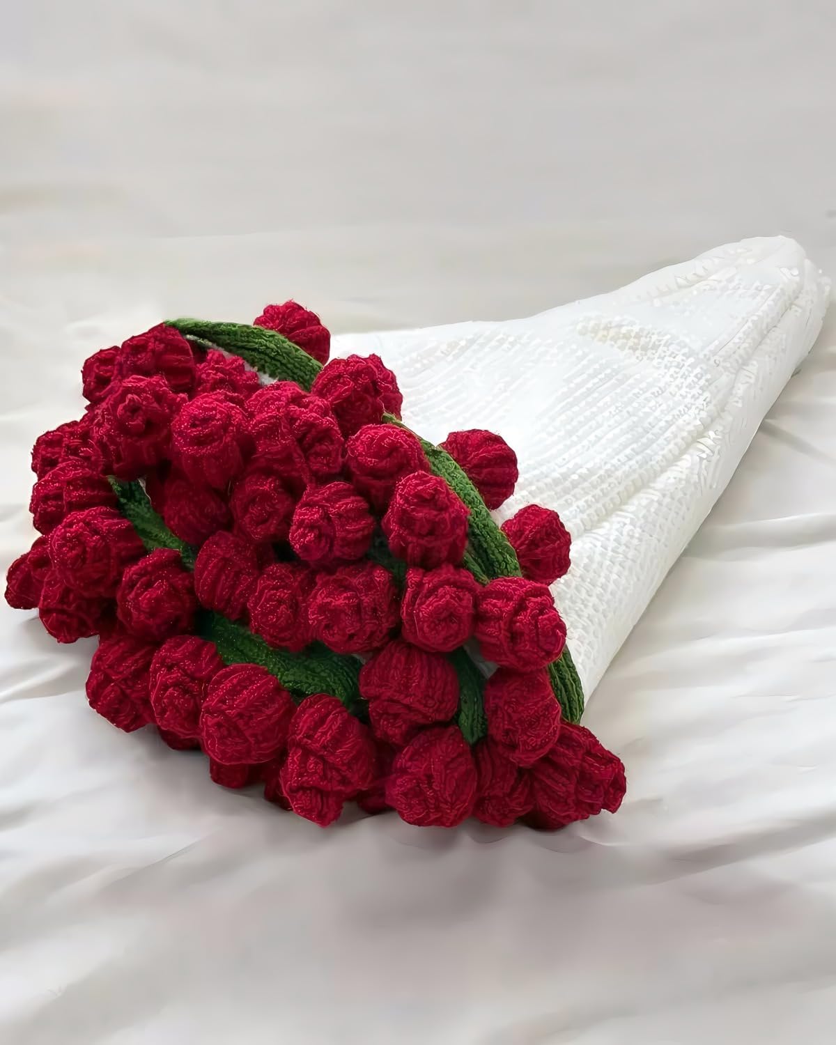 Soupiar Flower Bouquet Blanket - 43inch Crochet Handmade Rose Blanket, Round Knitted Roses Flowers Gifts Decor, Soft Lightweight, Romantic Gifts for Birthday, Wedding, Home Decor