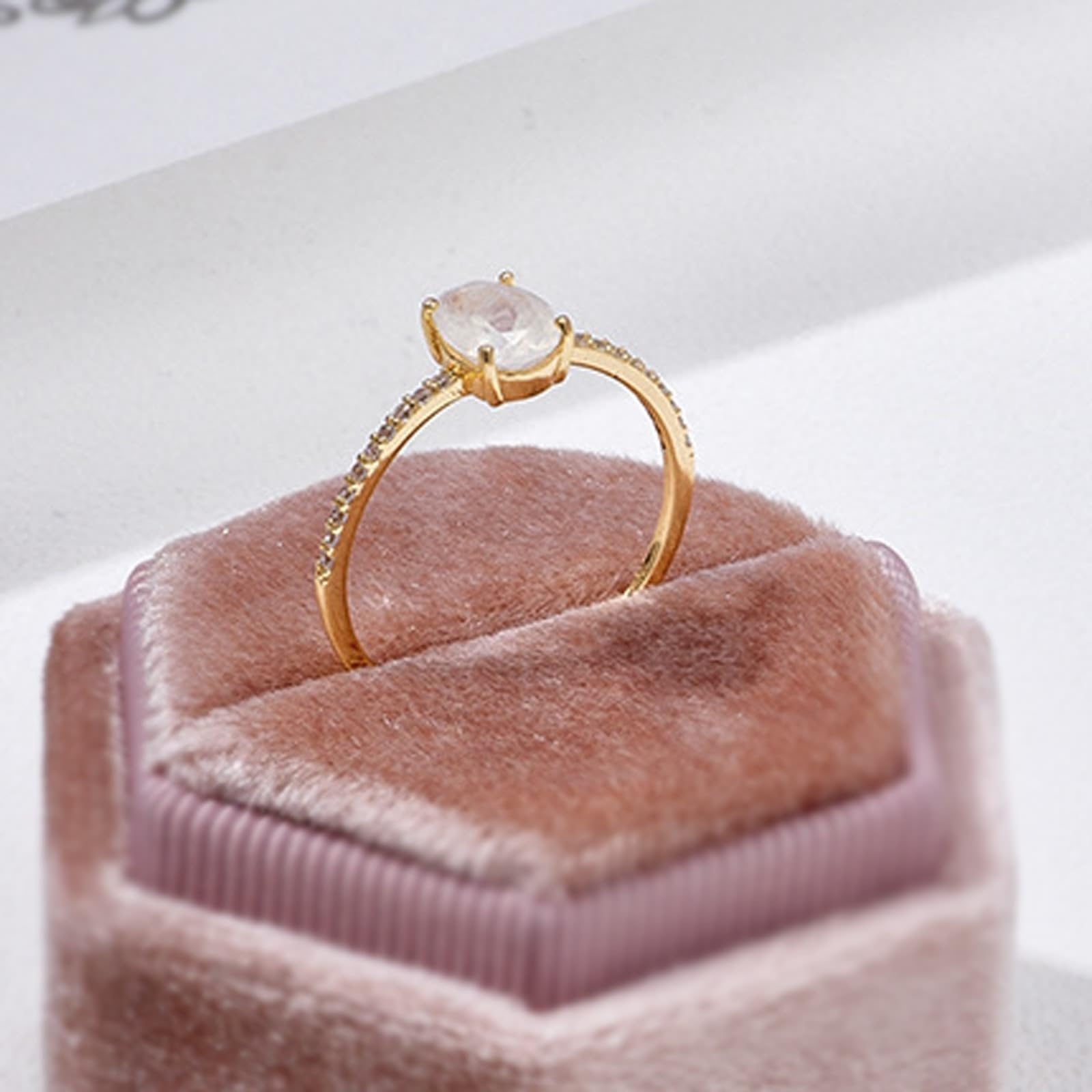 Au 375/585/750 Bague de mariage en or jaune avec pierre de lune ovale, forme semi-éternelle