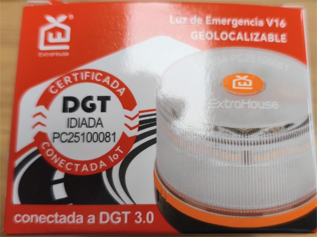 Luz de Emergencia Baliza V16 Geolocalizada, Homologada por DGT con Conectividad IoT, Datos Incluidos hasta 2038, Base Magnética, Incluye pilas Pack de 3