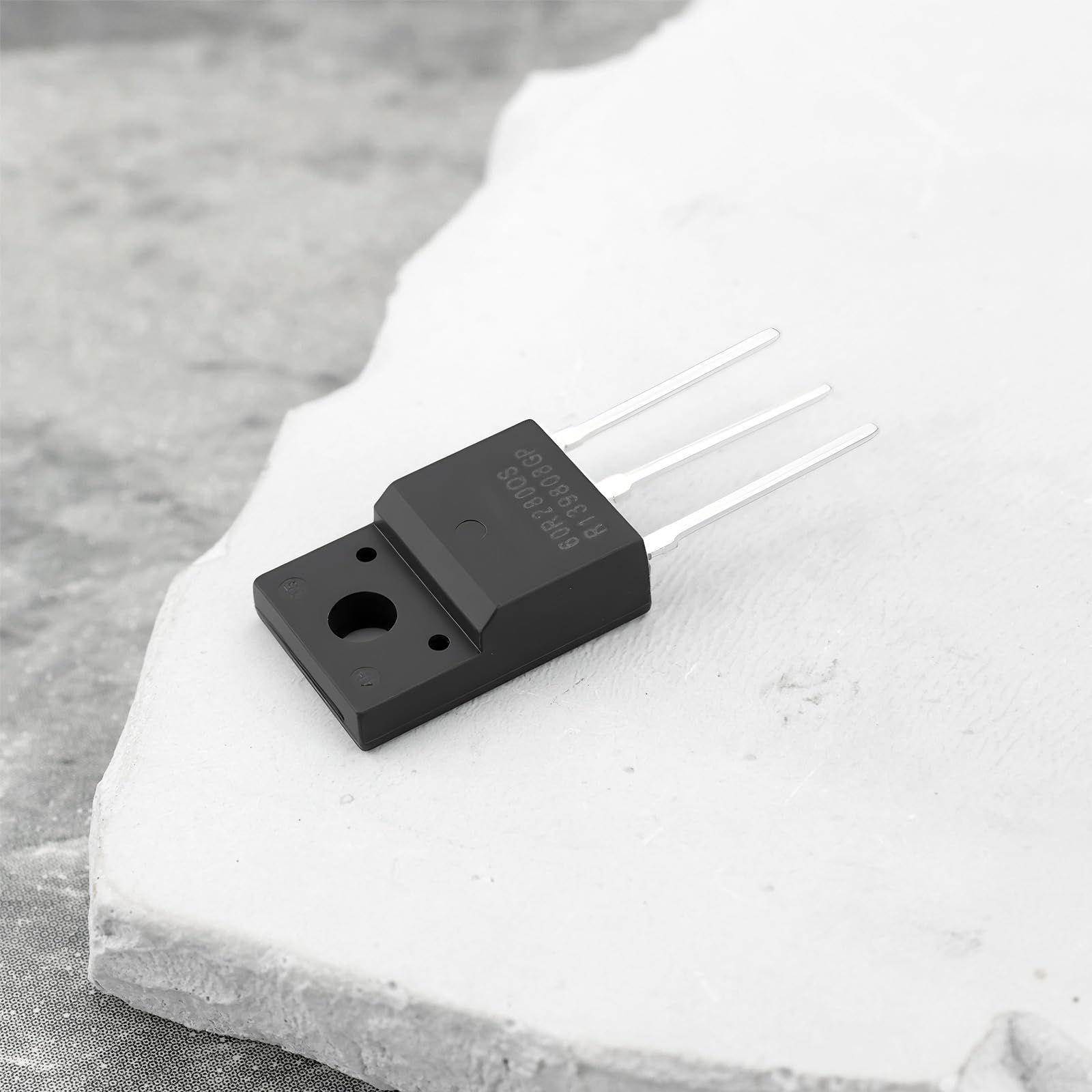 ECSiNG MMF60R280QS TO-220 Transistor de Efecto de Campo Iónico de Cristal Líquido de Gran Volumen