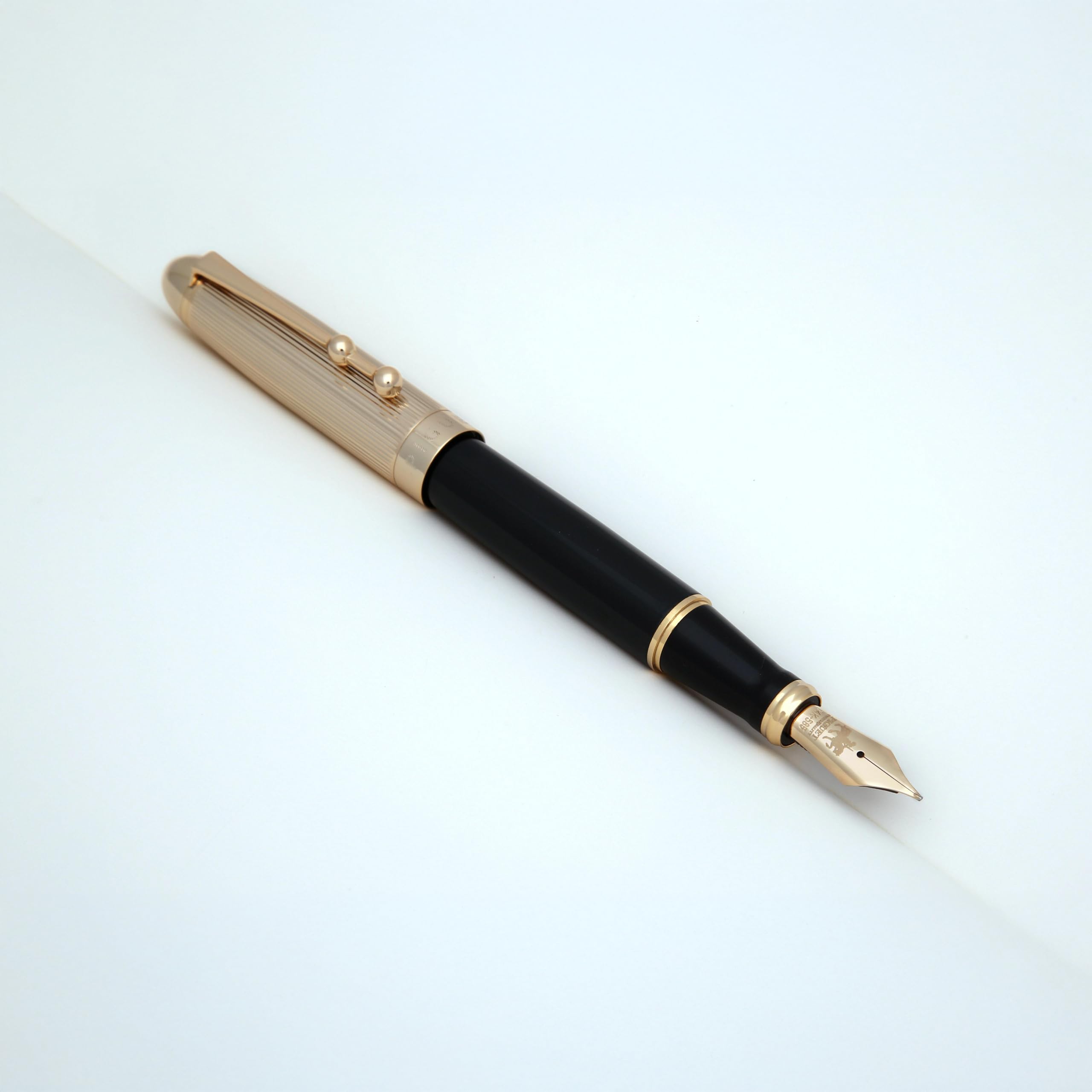 Piguet Genève – Luksusowe i ergonomiczne pióro wieczne oraz długopis żelowy – Seria Sigma – Stalówka M, złote wykończenia – W eleganckim pudełku z wkładem i konwerterem (Pióro Wieczne, I'Doré)