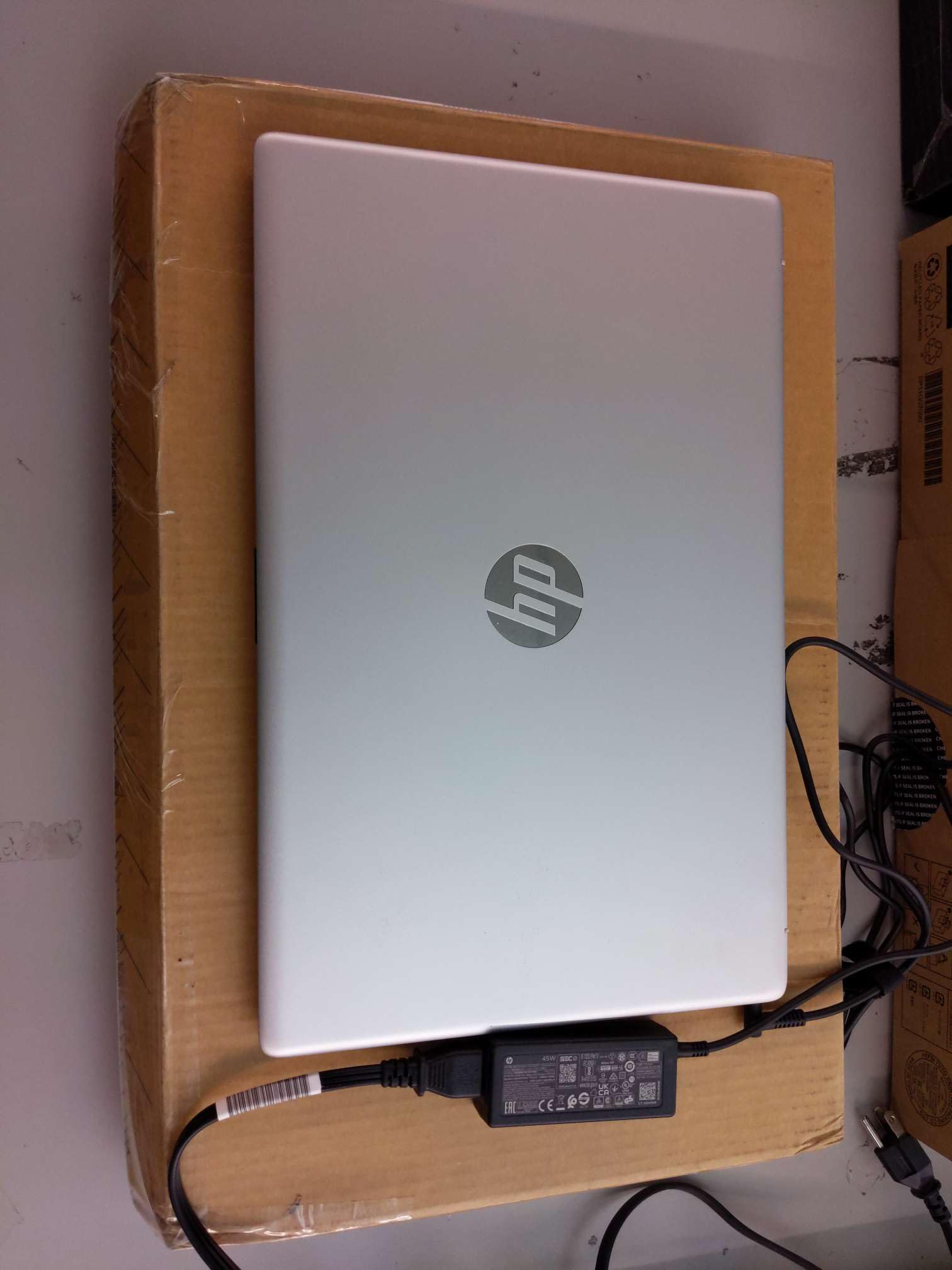 コンピューター　HP Amazon.com: HP 17 17.3