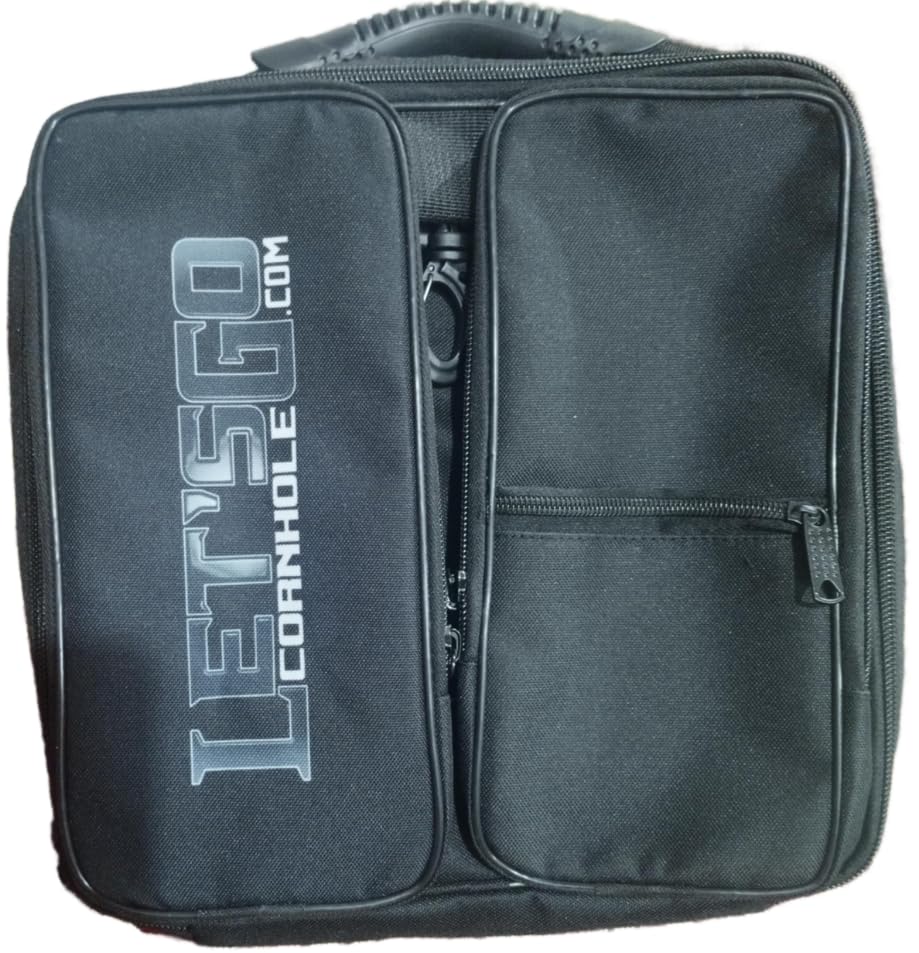 Bolsa Cornhole A Double Dipper comporta 2 conjuntos (8) pufes, bolsa de transporte de qualidade resistente, mochila alternativa com 3 bolsos para suas coisas, além de tecido compatível com velcro para