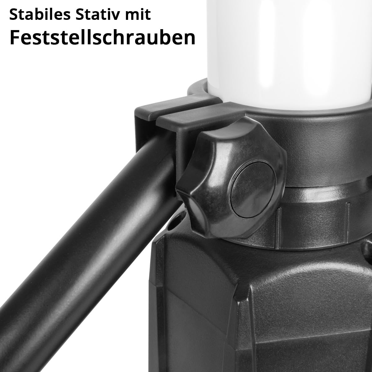 STAHLWERK LED-Turmstrahler TBS-100 ST 100 Watt 7.500 Lumen IP44 | 360° Baustrahler, 5.000 K Tageslichtfarbe, Bauleuchte mit 230 Volt Zusatzsteckdose