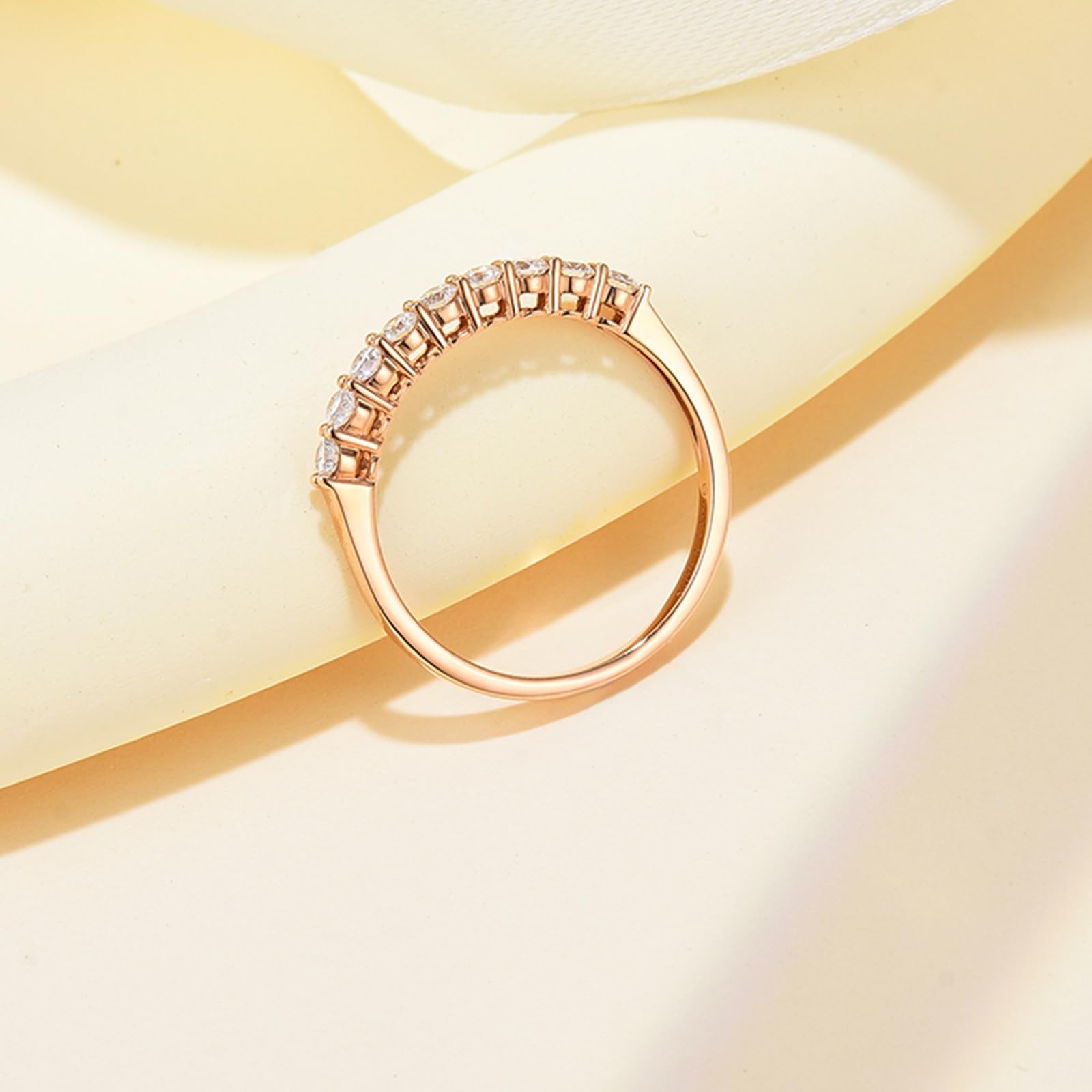 Weißgold Ring Damen 750 Elegantes Reihendesign mit rundem Diamanten, Goldring Damen Echtgold für Sie Größe 47 (15.0)-65 (20.7)| 9K 14K 18K Weißgold | Trendiger Modeschmuck für Valentinstag