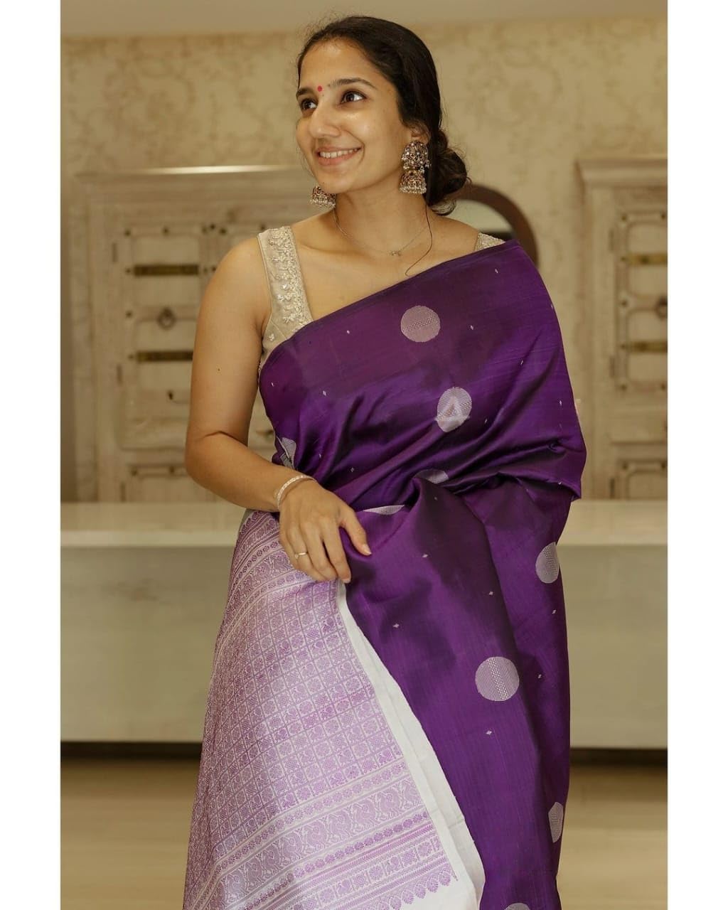 Flosive Women's Fabulous Purple Kanjivaram Sona Chandi Silk Saree With Blouse Piece
