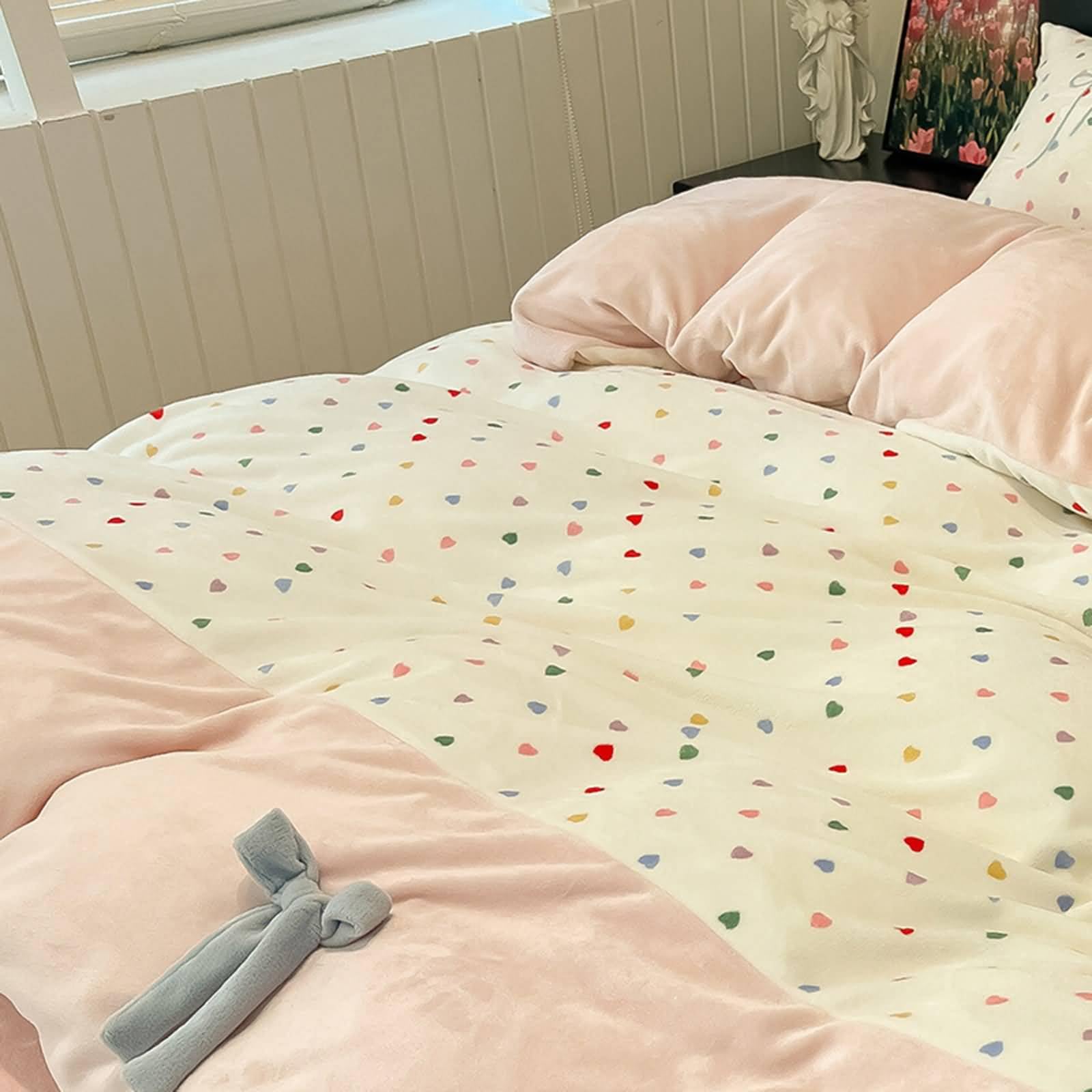 Gualiy Komplet pościeli z gumką, 4-częściowy zestaw pościeli z aksamitnego kolorowego serca i motyla, 1 poszewka na kołdrę 200 x 230 cm z 2 poszewkami na poduszki i 1 prześcieradłem, kremowy beżowy