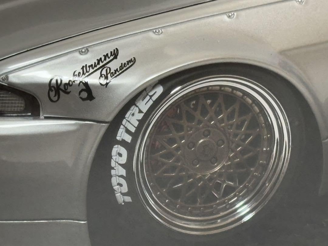 Amazon | イグニッションモデル 1/18パンデム GTR R33 シルバー