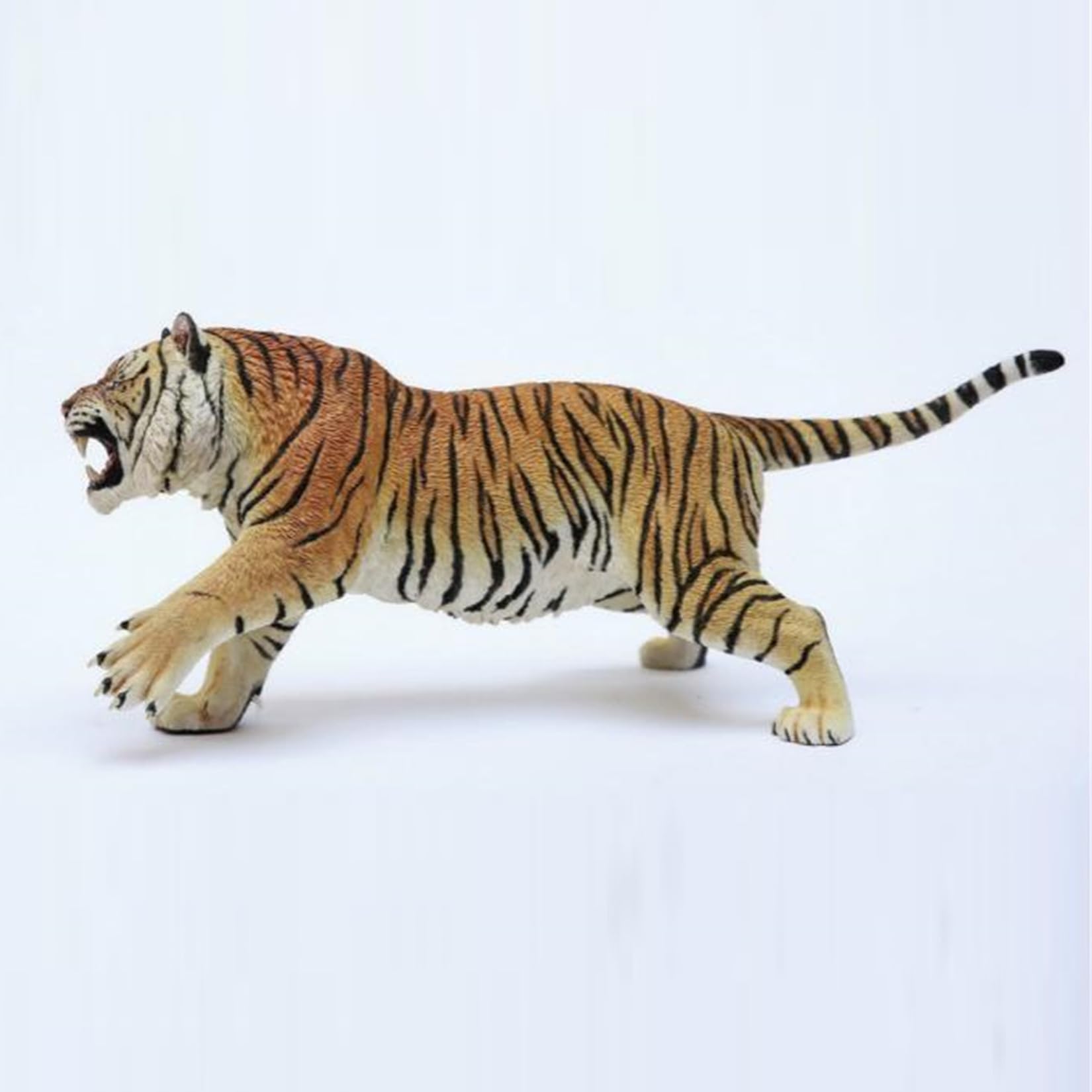 Amazon | 1/6 サイズ アムールトラ チョウセントラ シベリアトラ トラ