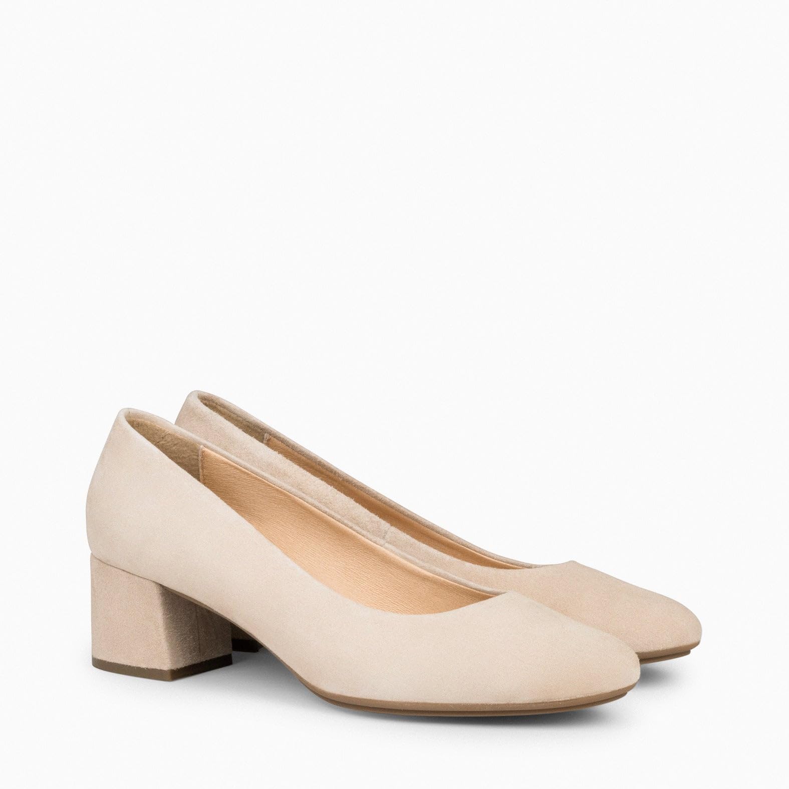 miMaO. Zapatos con Puntera Redonda y Ancha de Ante. Plantilla de Gel Acolchada. Hecho en España