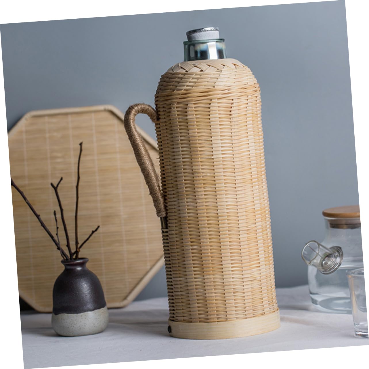 Ciieeo Botella Térmica de Bambú Tejida a Mano, 2l, Vidrio | Estilo Retro, Acabado Fino y Práctico, Uso en Casa u Oficina, Ideal para Aficionados al Té