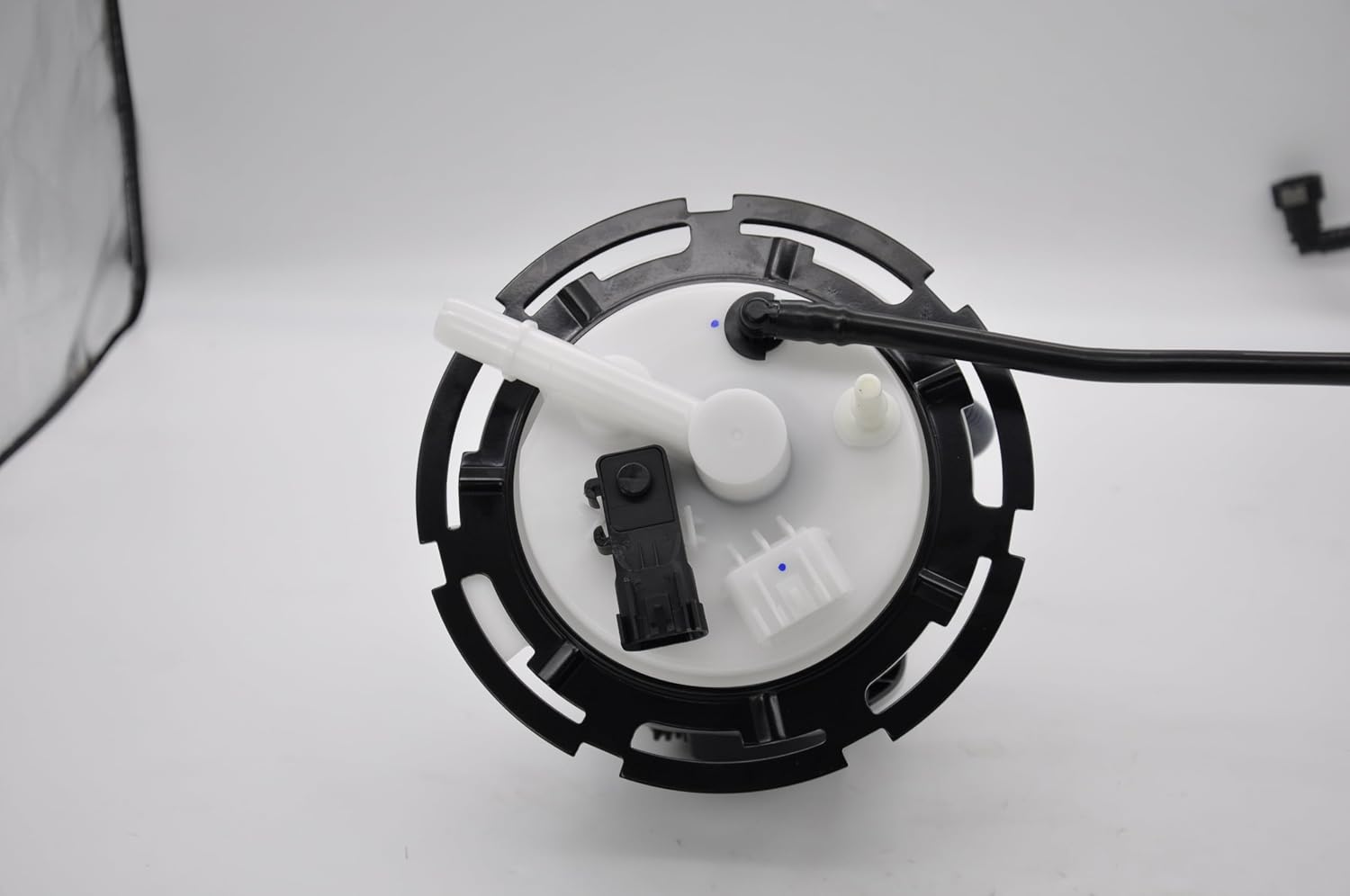 Fuel Pump Module Assembly Fits 2009 2010 Saturn Aura Chevrolet Malibu L4 2.4L E3812M