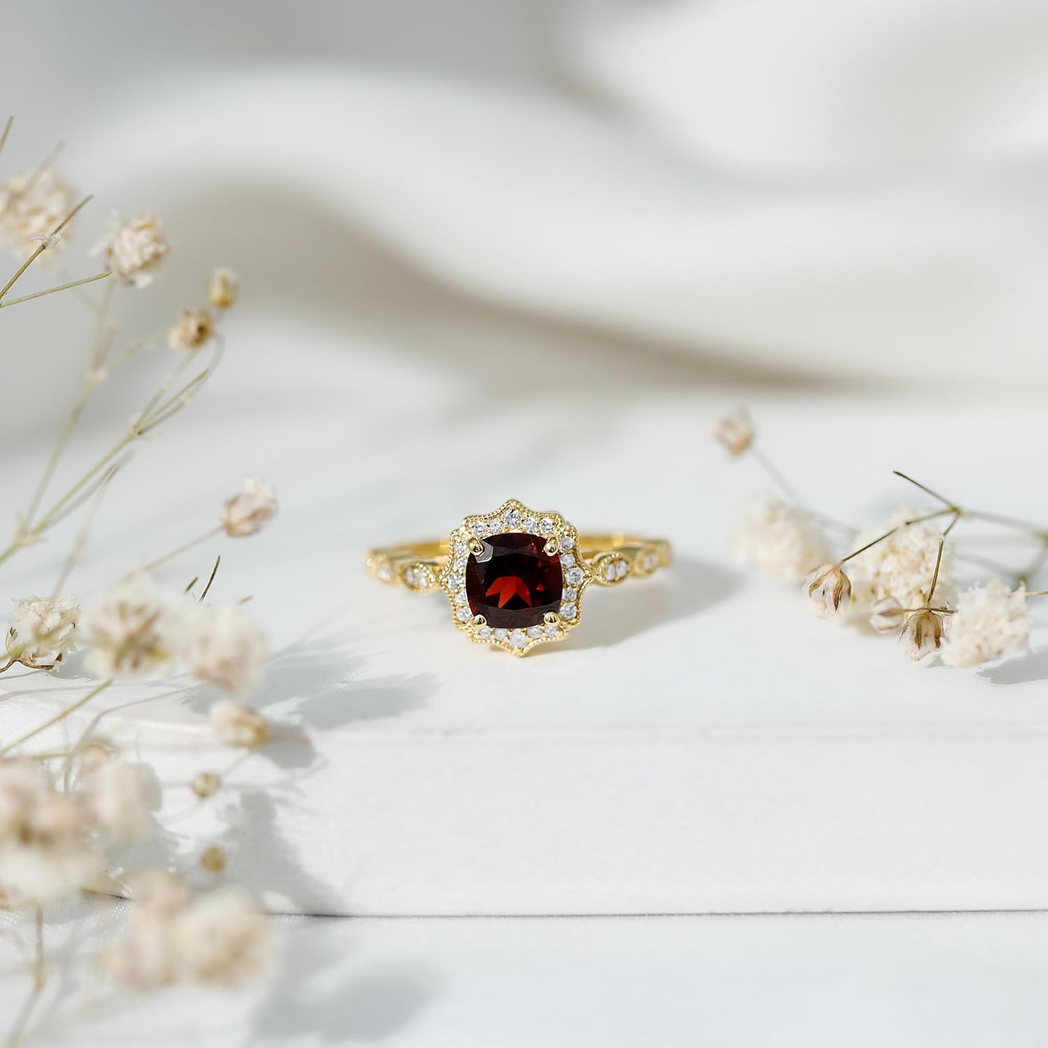 Natural 1.35 Carat Garnet Diamond Vintage Engagement Ring in Silver, Aaa Quality - Gift For Special Occasions