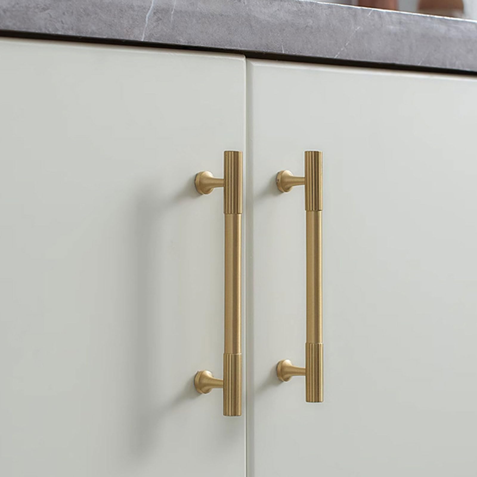 Keukengreep en meubelgreep brons antiek boormaat 64mm brut