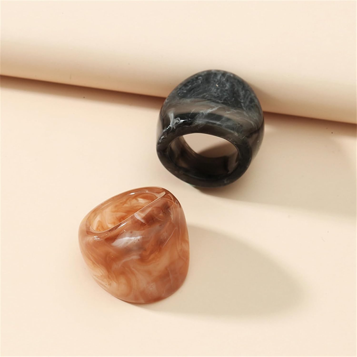 Rrdaily 2Pcs Exaggerated Resin Chunky Knuckle Finger Rings for Women Acrylic Resin Rings Vintage Simple Charm Geometric Rings Party Jewelry Gifts - Image 4