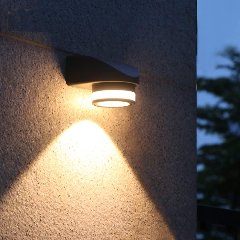 Lampe extérieure et de salon applique LED pour créer une ambiance chaleureuse sur votre terrasse