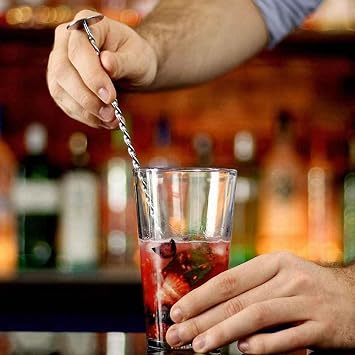 Paslanmaz Çelik Kokteyl Shaker Seti, Karıştırma Kaşığı, Süzgeç, Jigger, Muddler ve Likör Döküm Ucu Dahil 500 ml