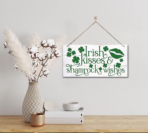 Vista 27 de Divertido letrero decorativo de madera del día de San Patricio, tréboles y travesuras impresas de madera para pared, decoración del hogar, letrero