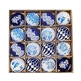 Ces boules de Noël sont ornées de motifs classiques de la porcelaine bleue et blanche, destacando le riche patrimoine artistique chinois. Chaque boule présente des dessins délicats, ajoutant un charme intemporel et une touche d'élégance à votre décor de Noël.