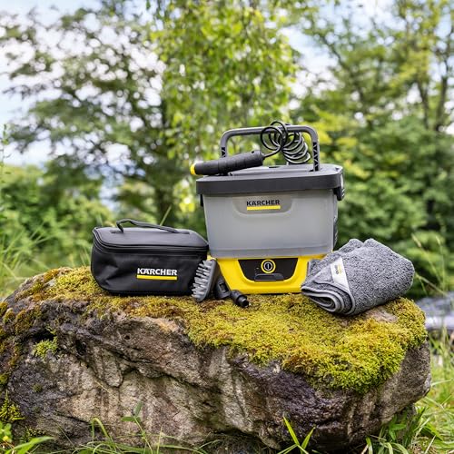 Kärcher Mobile Outdoor Cleaner OC 4 + Pet Kit, Fördermenge: 2 l/min, Gewicht: 3,1 kg, Wassertank: 8 l, Lithium-Ionen-Akku, Spiralschlauch, Gerätefilter, Kegel-/Flachstrahldüse, Handtuch für Haustiere