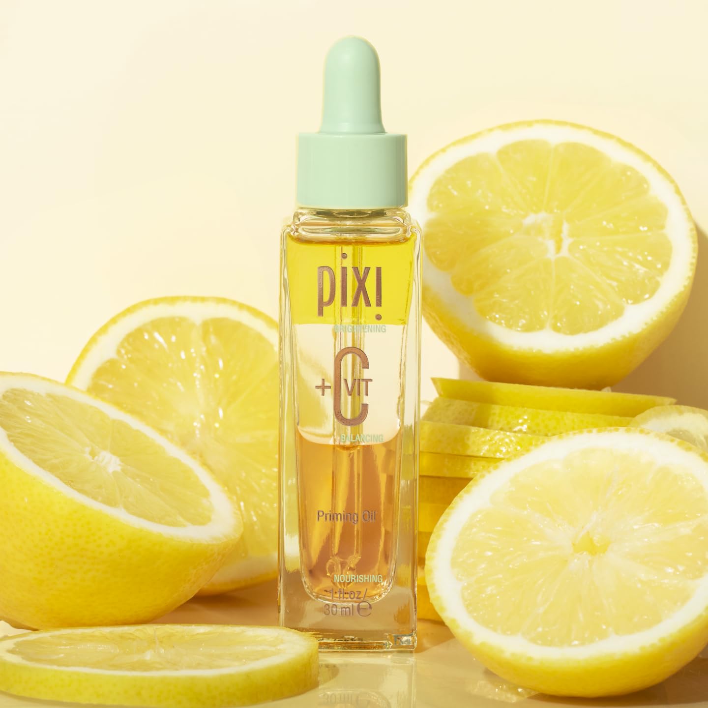 Pixi Beauty +C Vit Priming Oil | Huile Visage Nourrissante à la Vitamine C | Revitalise et Équilibre la Peau | Base de Maquillage Lumineuse | 30 ml / 1 fl oz