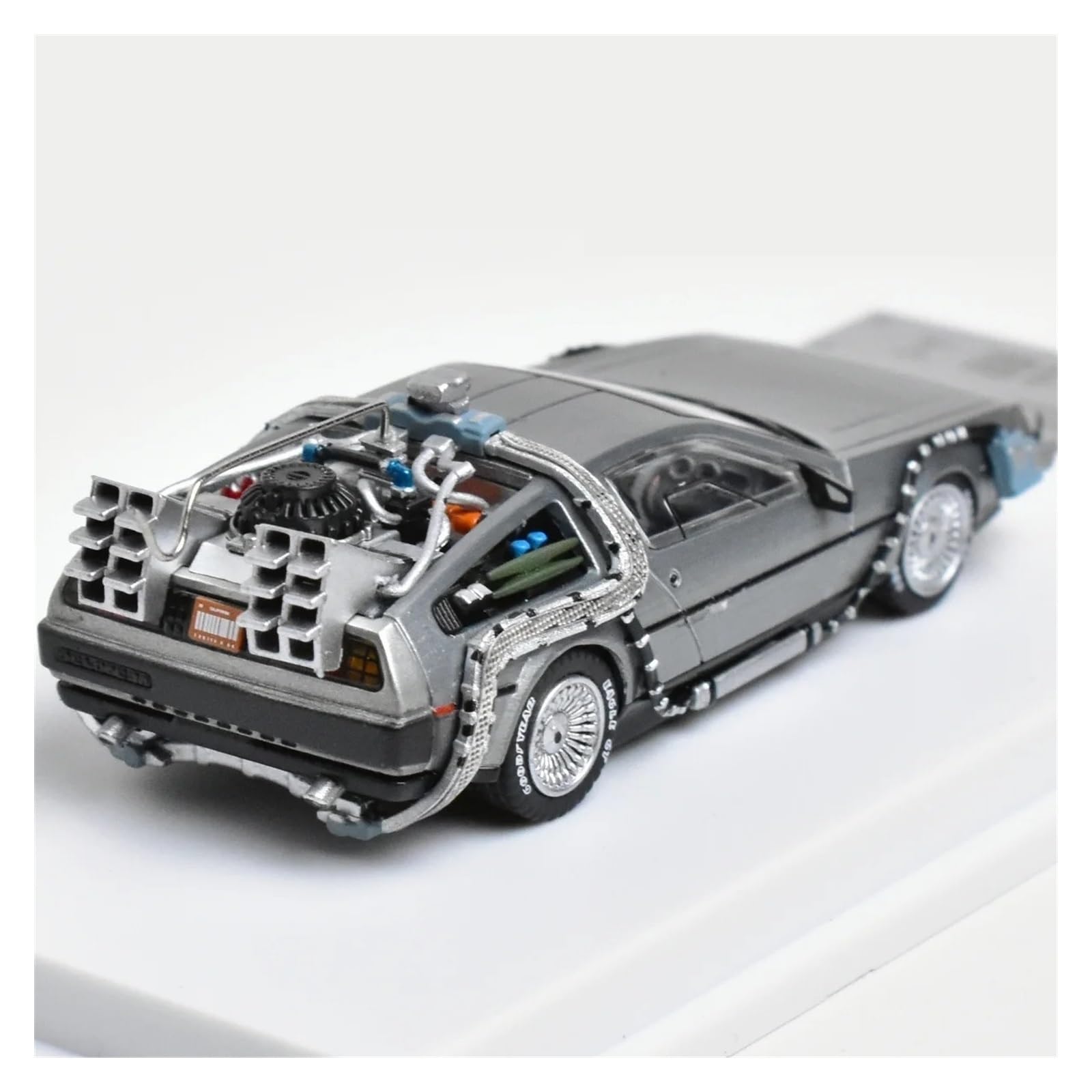 Amazon.co.jp: 1/64 デロリアン DMC 12 に適しています ダイ