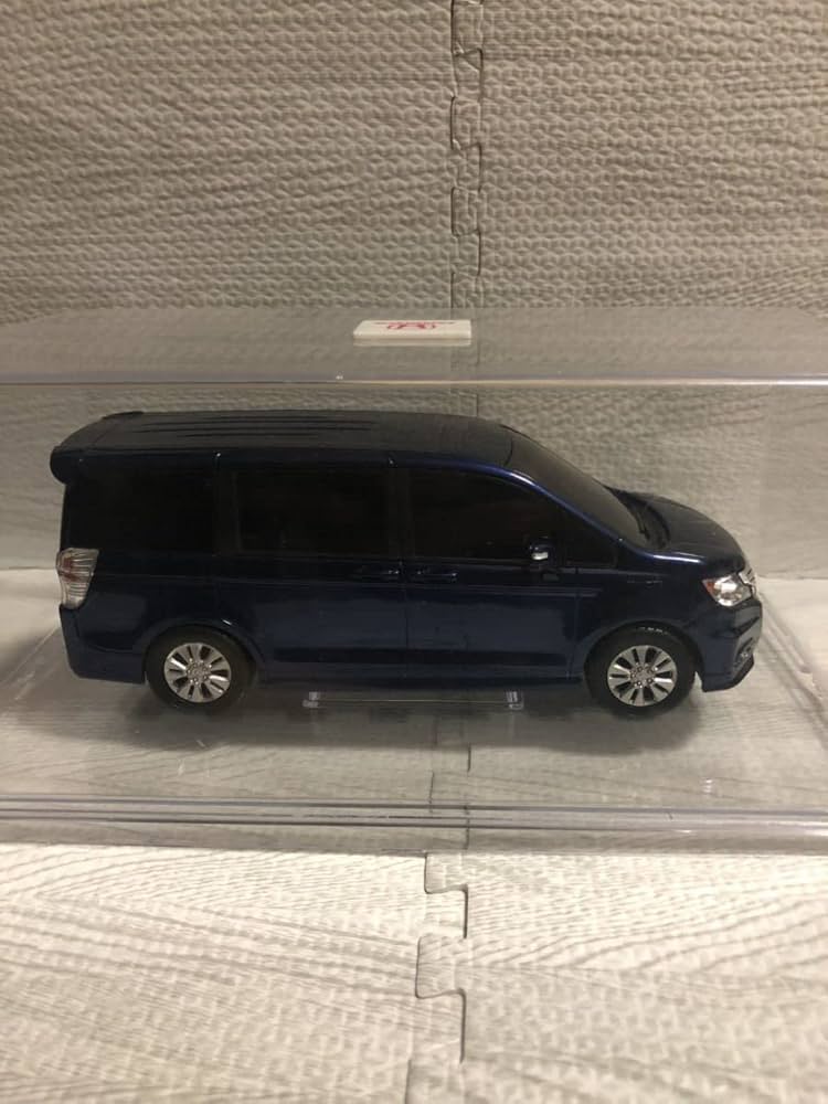 1/24 ホンダ　カラーサンプル　ミニカー　エアウェイブ　ビビッドブルーパール Amazon | 1/24 ホンダ 3代目フィット GK ビビッドスカイブルー