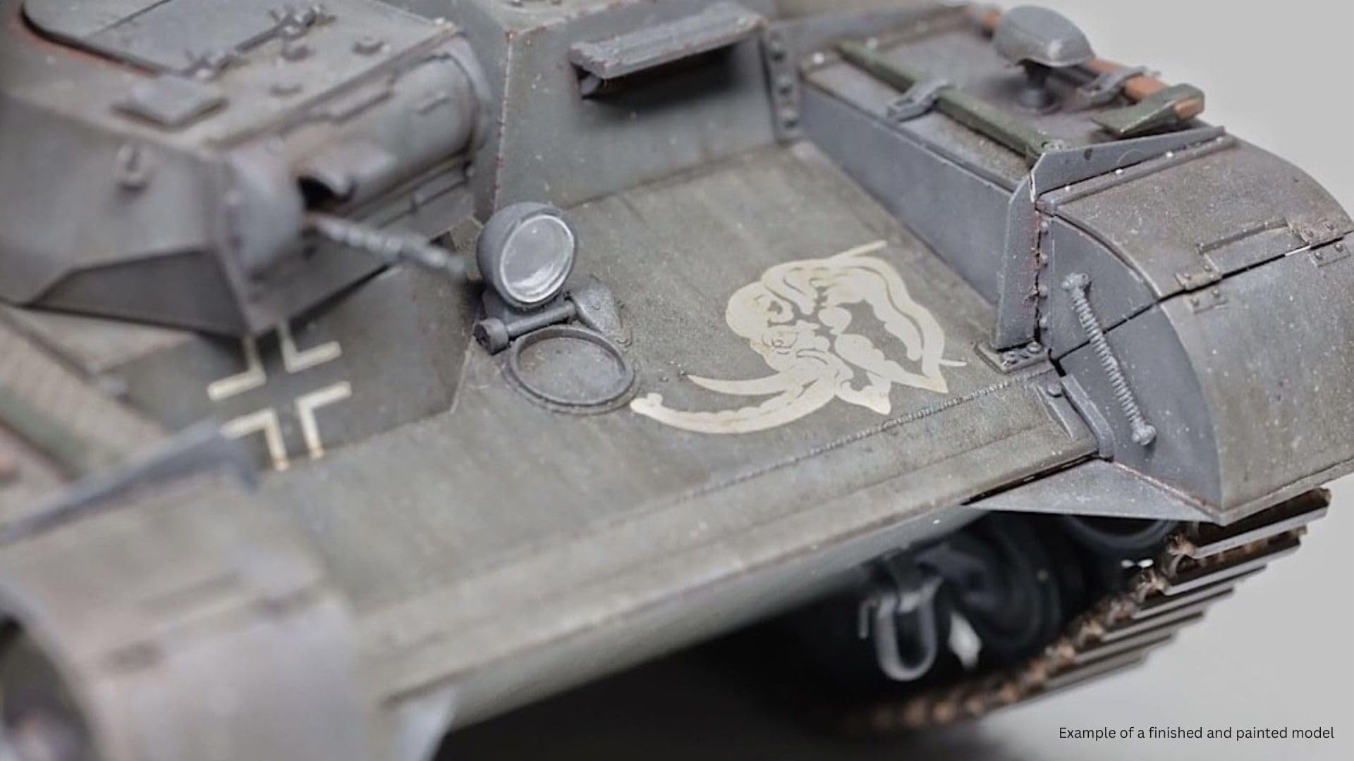 Amazon | アミュージングホビー 1/35 ドイツ多砲塔戦車 ノイバウ