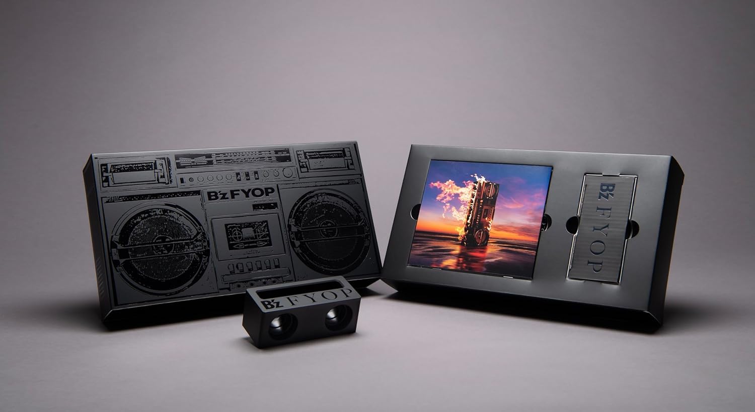 B'z FYOP メタルスマートフォンスピーカーBLACK +おまけ付き Amazon.co.jp: 【限定先着特典：オリジナルフォンタブ付き】 【メタル