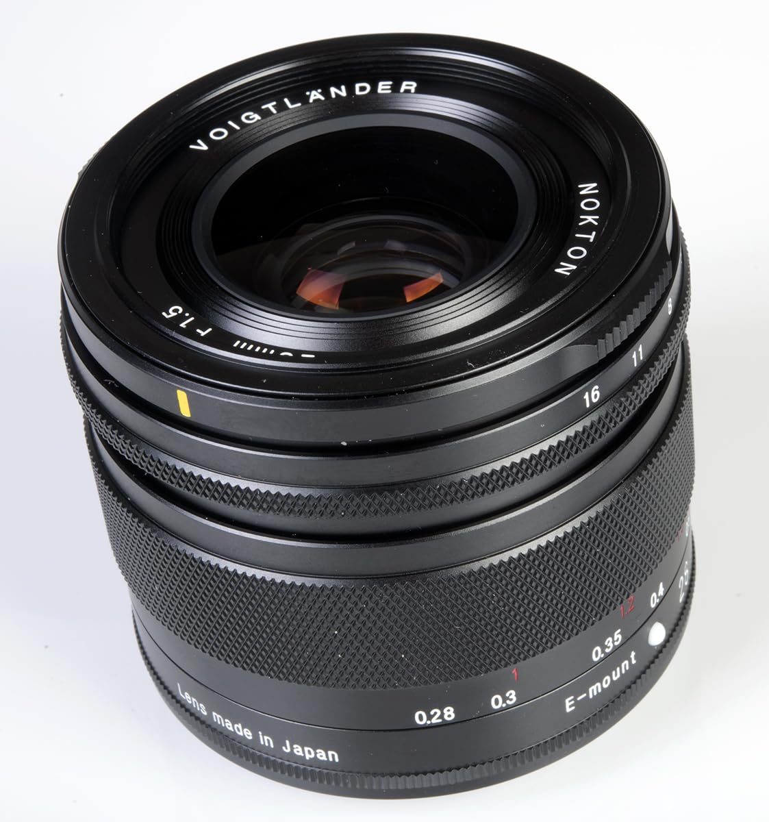 Amazon.com : Voigtlander Nokton 28mm f/1.5 Aspherical Lens