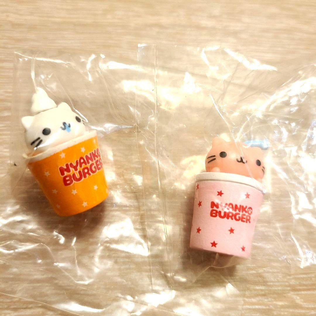 にゃんにゃんにゃんこ　にゃんこバーガー　ストラップ　全10種各　コンプリート Amazon.co.jp: にゃんにゃんにゃんこ《にゃんこバーガー全10種