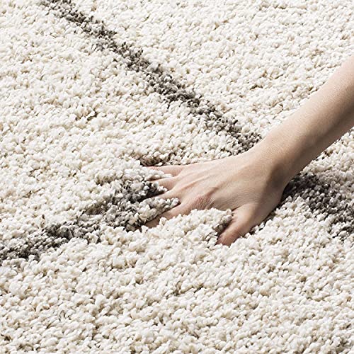 Image of Handwoven Microfibre 3D Rug for Living Room (Ivory & Grey, 8 X 8 Feet (Round), Microfibre)