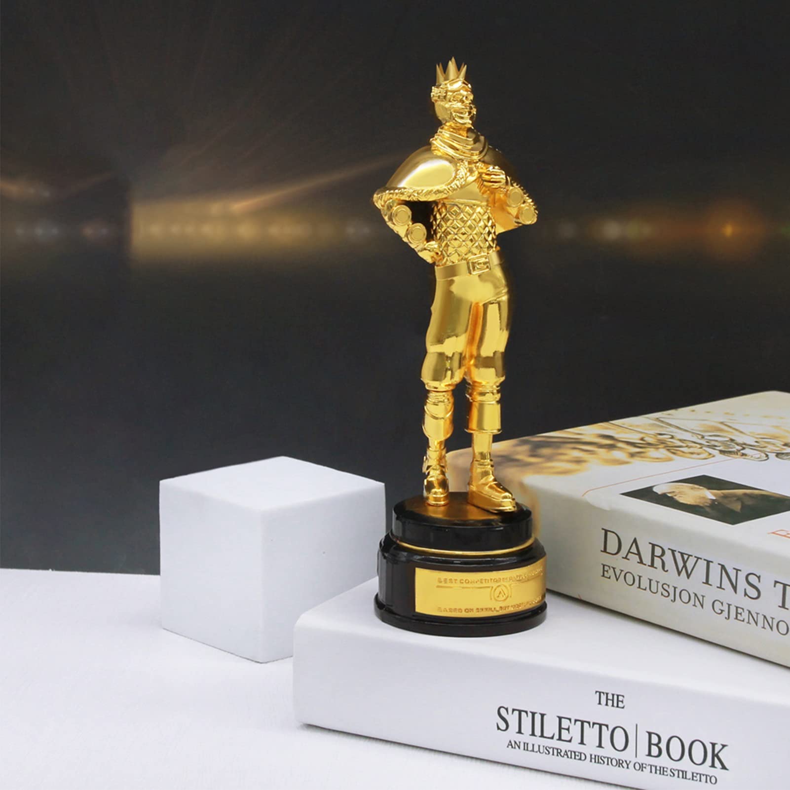 Amazon.co.jp: APEX ミラージュ専用の格闘武器 金像 ゴールデン