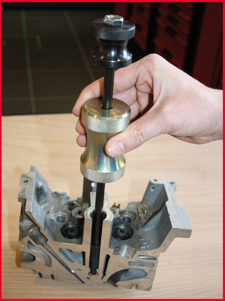 KS TOOLS Extracteur de joint d'injecteur avec poids de frappe 152.1183