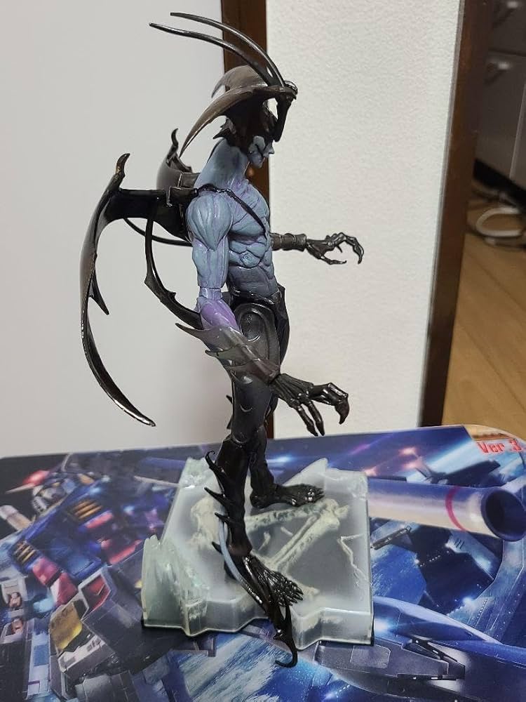値下げ可能！デビルマン 巨大フィギュア (吊るせる輪っか付き