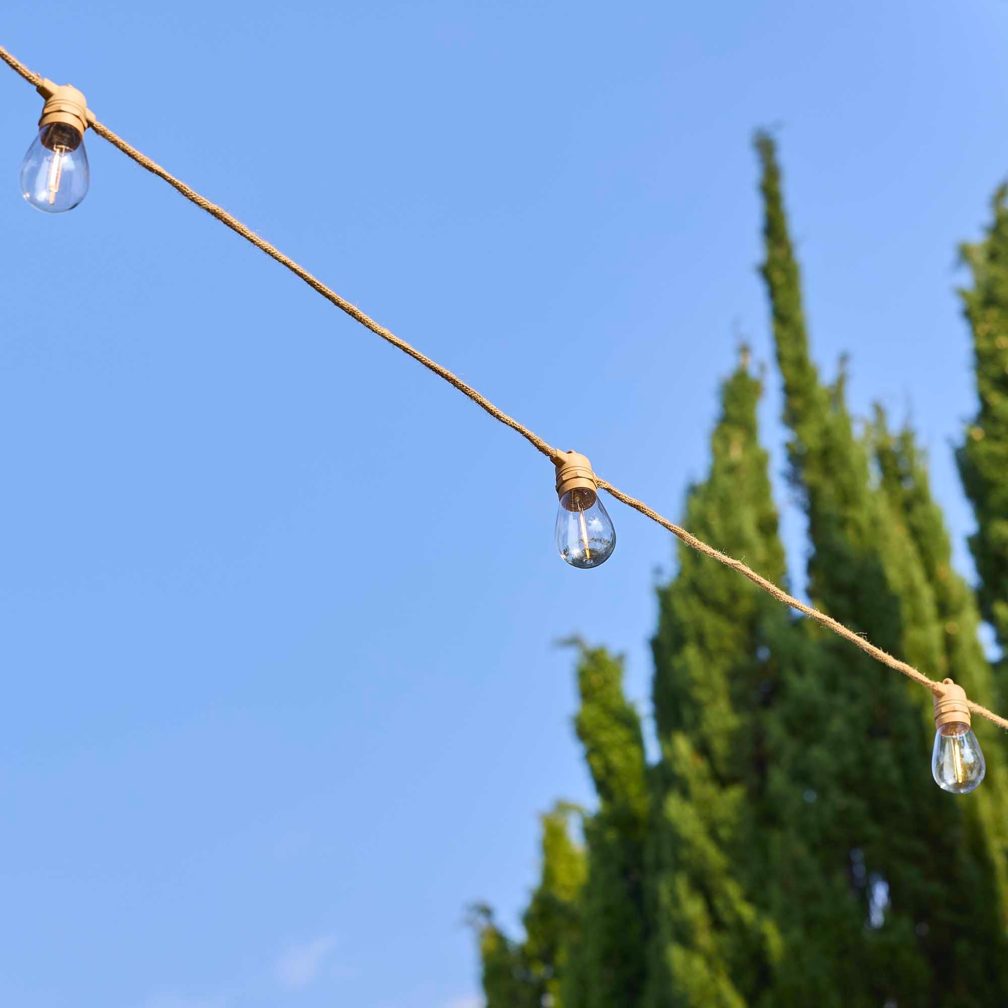 LUMISKY Solar- und Netz-Lichterketten 10 transparente LED-Lampen warmweiß FANTASY CORD SOLAR 7,50m
