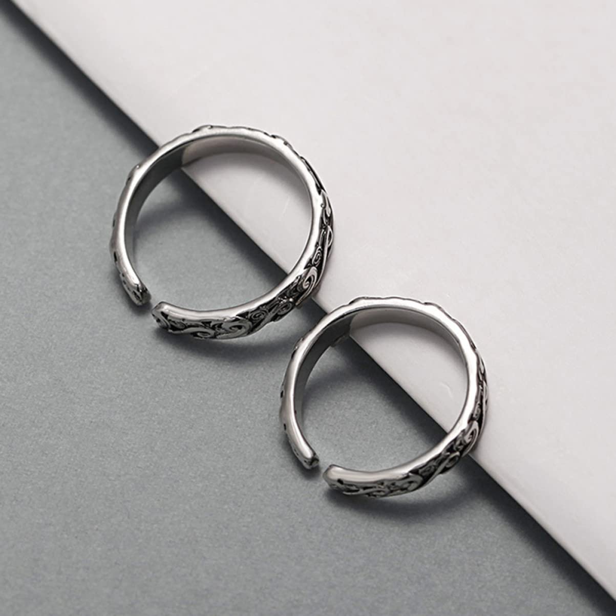 Holibanna Retro Fashion Rings Decorative Romantic Rings High Polished Finger Jewelry