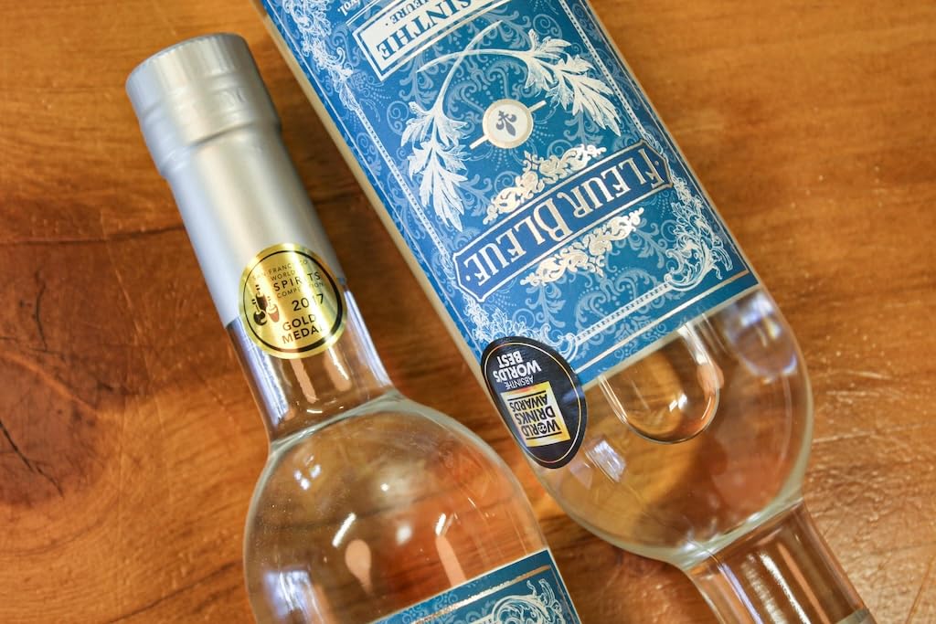 Absinthe Superiore Fleur Bleue 53% vol. – Weißer Absinth aus Quebec, Kanada, 500 ml.