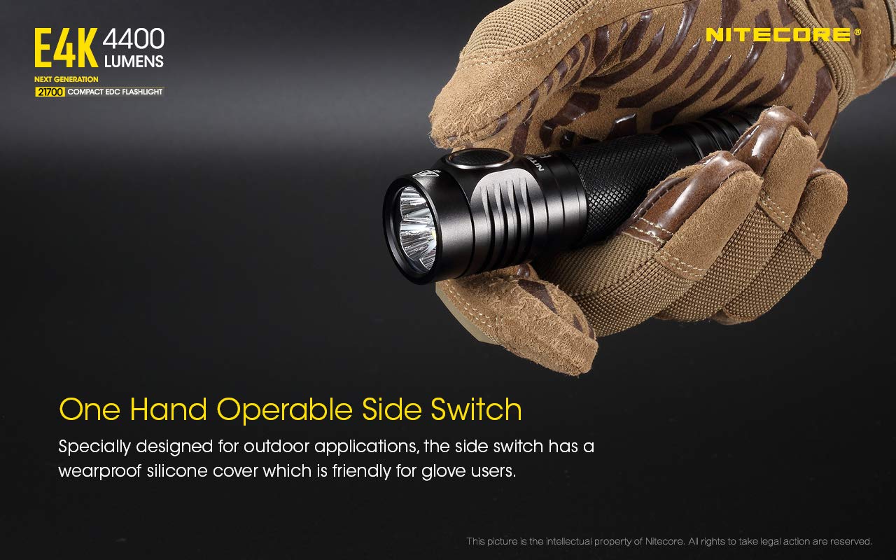 Nitecore E4K Lampe Torche - LED Ultra Puissante 4400 Lumens - Lumière Blanche - Lampe De Poche Étanche IP68 ([ Batterie Li-Ion 21700 USB C Rechargeable Inclus ])