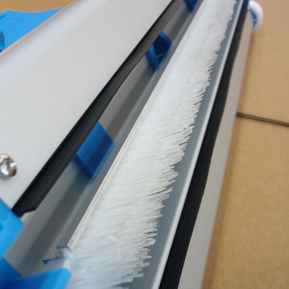 Gre Aspiratore aspirafango per piscina 45 cm in alluminio con ruote girevoli per facile manovrabilità
