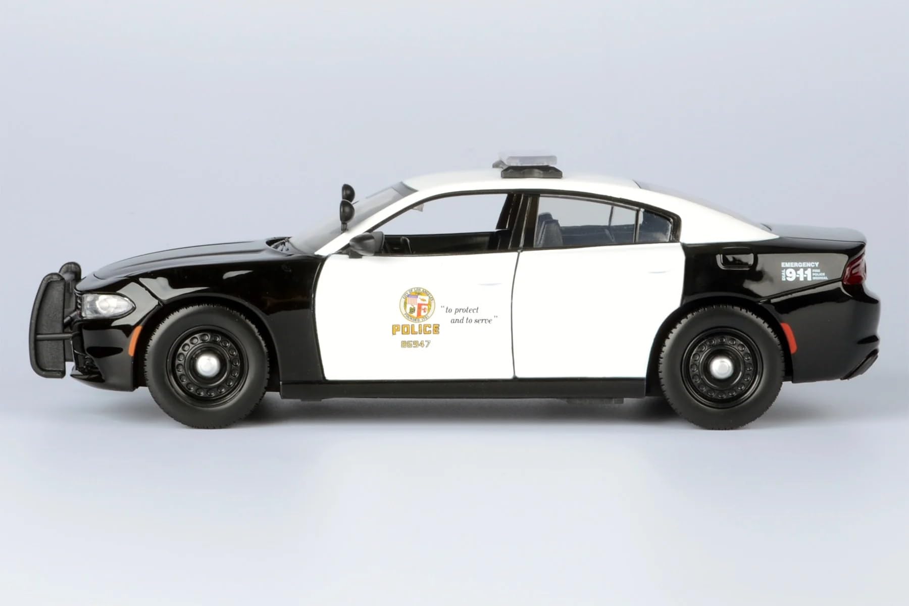 LEDカスタムパトカー 1/18 LAPD/ ロサンゼルス市警 Amazon | Motormax 2023 Dodge Charger Pursuit パトカー LAPD