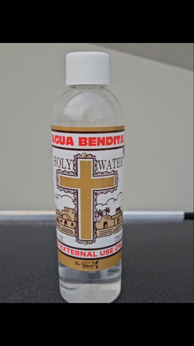 Amazon.com: Holy Water 8oz Agua Bendita by Victoria – Catholic