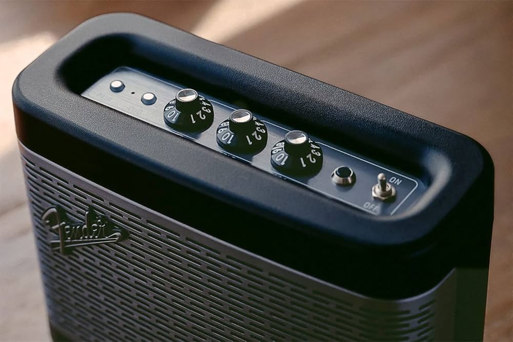 FENDER Newport [Black] Bluetooth スピーカー Fender Newport Black Bluetooth スピーカー : Accessories