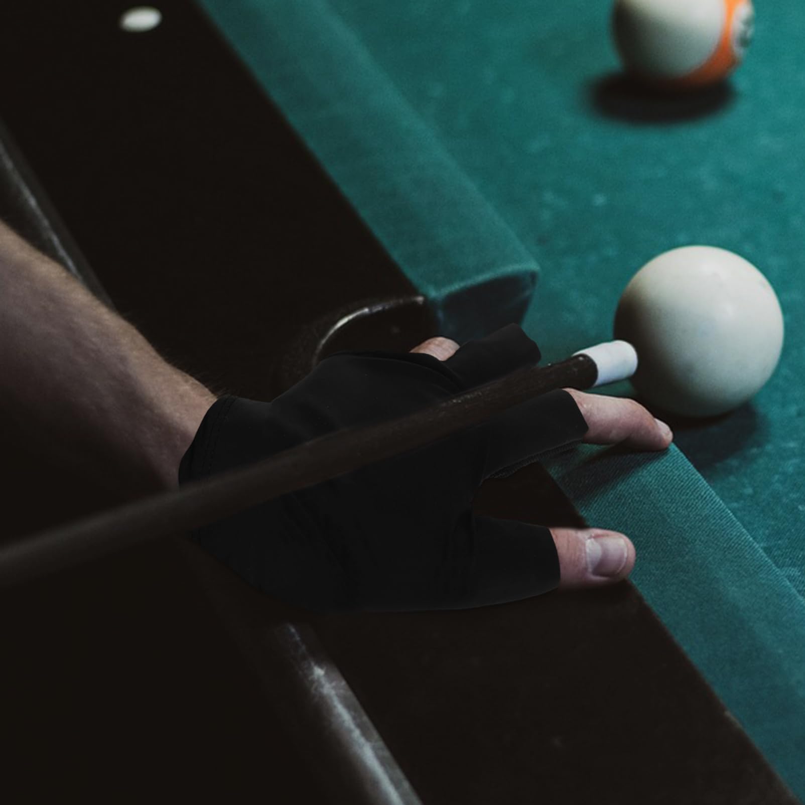 Gogogmee Professional Billiard Glove Elastic and Breathable Snooker Gloves for Left Hand Women Non-Slip Mesh Design Ideal for Pool Table Games