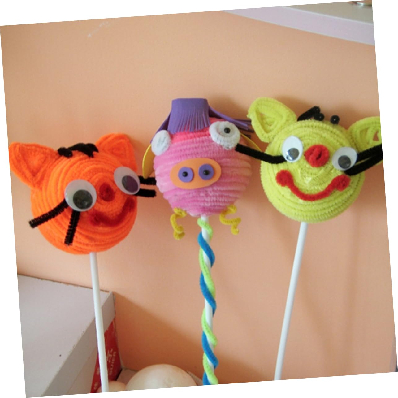 VANZACK Plush Sticks Set 150pcs Chenille Stems in Pink Green DIY Craft Supplies for Boys and Girls Art Projects 0.6 * 30cm